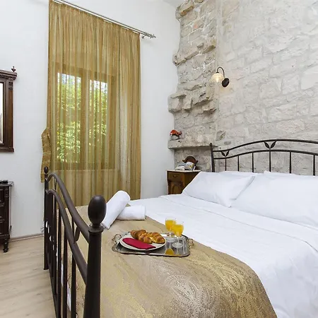 Palace Derossi Ii 3* Trogir