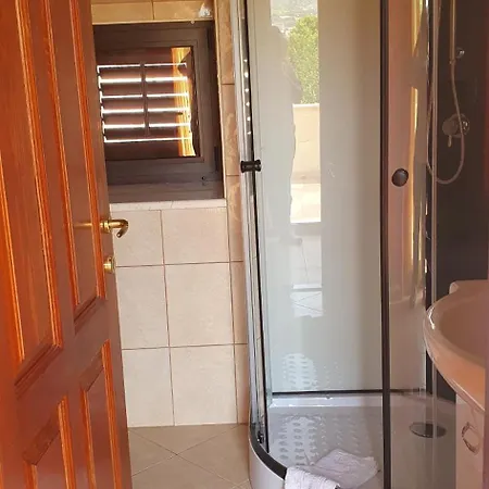 Palace Derossi Ii トロギール